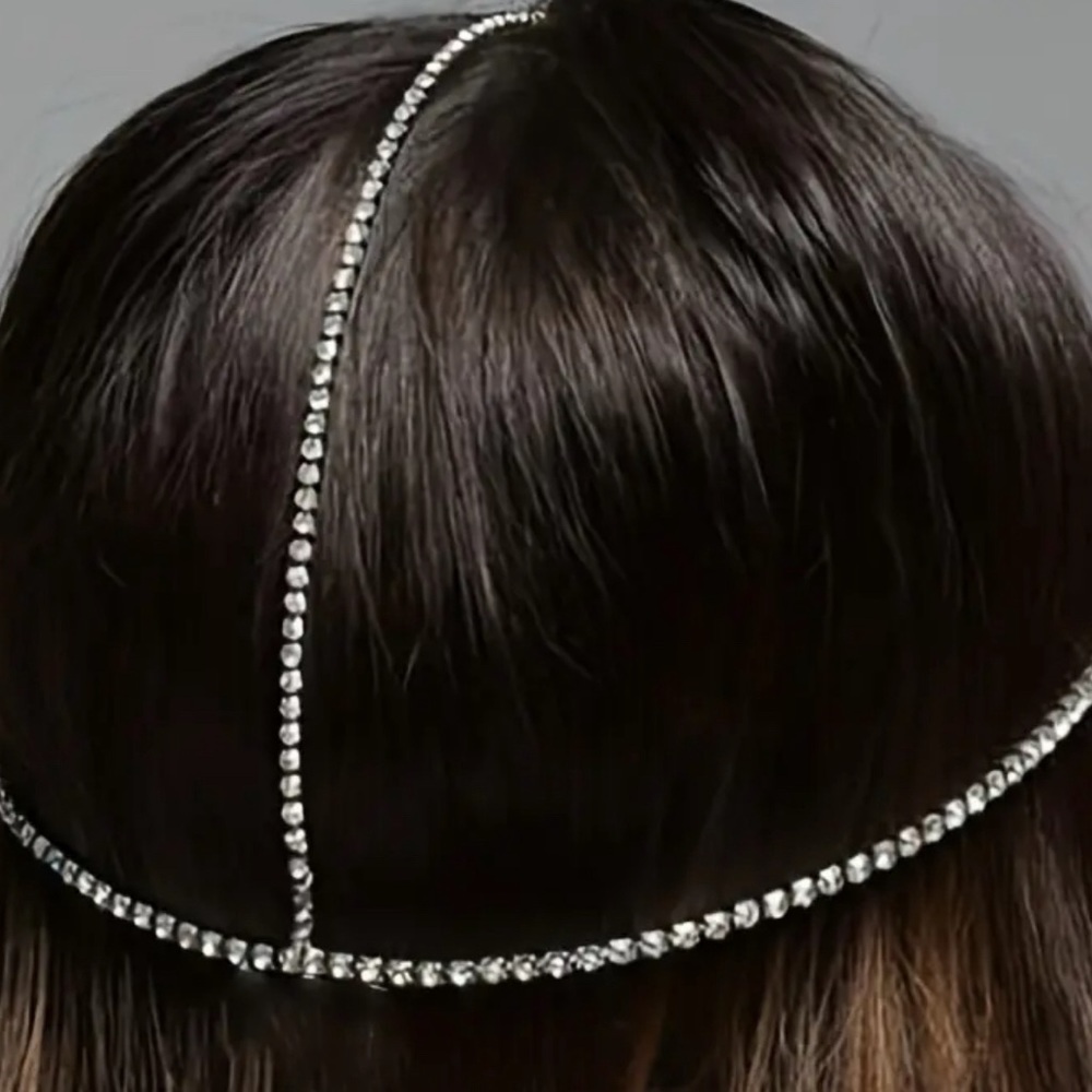 Rhinestone Waterdrop Head Chain: Bridal Hair Jewelry - Picture 4 of 5